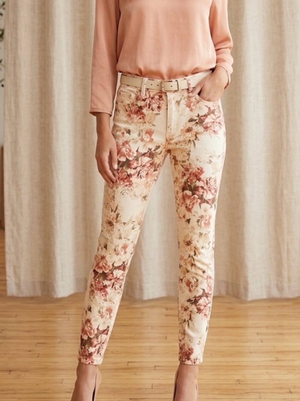 Buffalo EUC by David Bitton floral
Soft Stretch Ankle Skinny Pants
Size 4/27